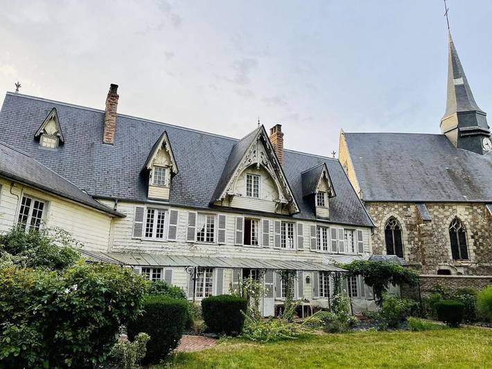 Location de vacances pour 19 personnes, avec terrasse à Bouvresse