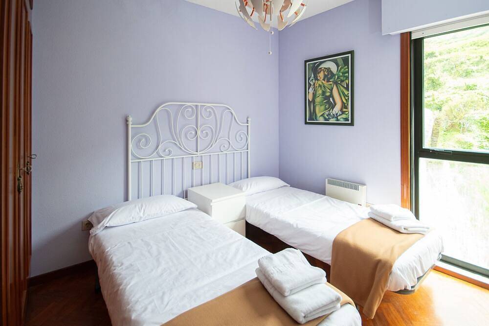 Entire apartment, Ag Piso Dúplex A Terraciña de Malpica 1ª Línea mar in Malpica de Bergantiños, Costa da Morte