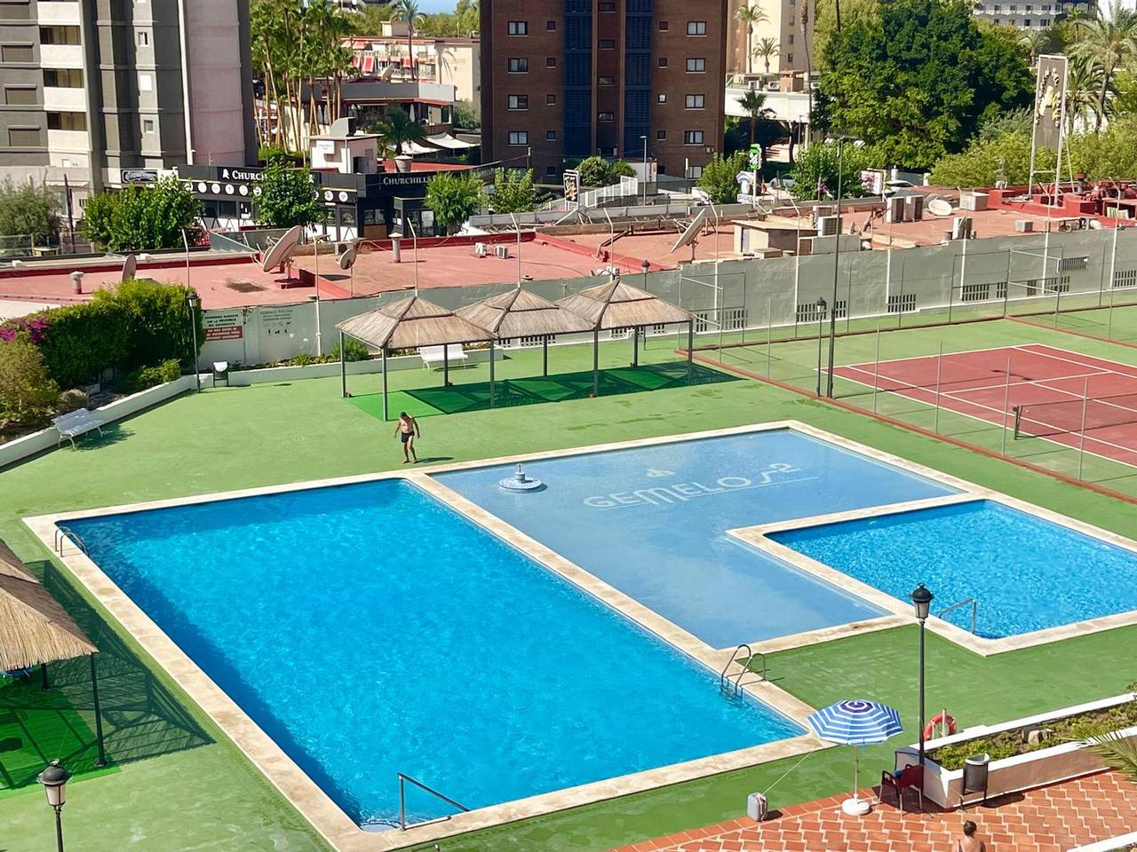 Apartamento entero, Apartamento cómodo, vista a la piscina - 4 pers. in Benidorm, Costa Blanca