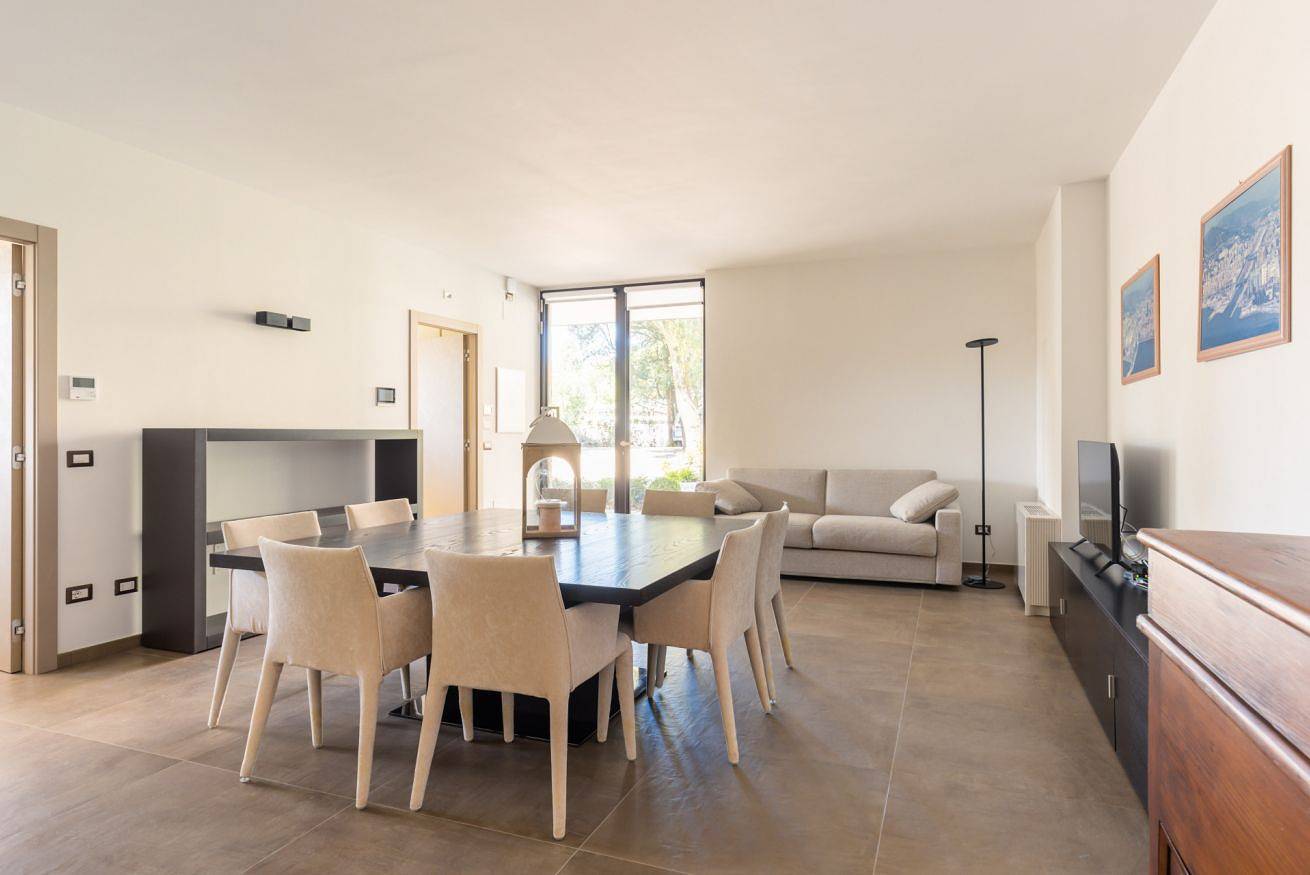 Apartamento entero, Umbrian Oasis: Modern Apartment with Swimming Pool in Perugia, Provincia de Perugia