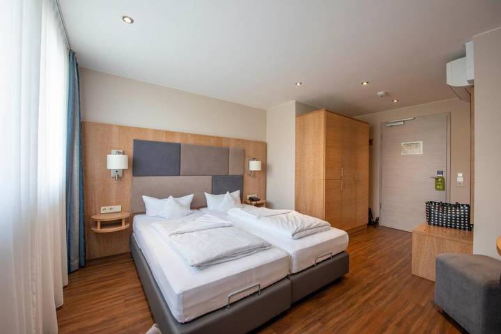 Hôtel pour 2 personnes, avec Terrasse et Jardin ainsi que Piscine et Sauna à Glottertal - 4
