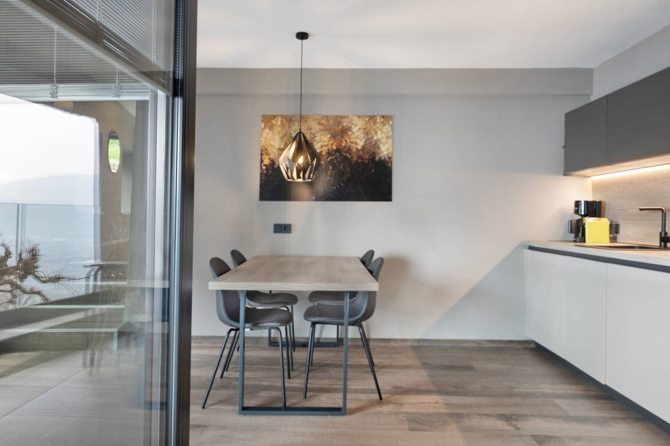 Ganze Wohnung, Ferienwohnung 'Katharina' mit Bergblick, Gemeinschaftspool und Wi-Fi in Marling, Ortleralpen