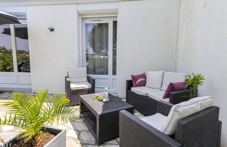 Gîte pour 4 personnes, avec jardin et terrasse à Saintes - 4