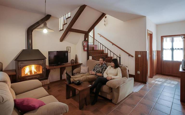 Casa rural para 7 personas, con piscina y jardín además de vistas al lago y vistas en Provincia de Cáceres - 2