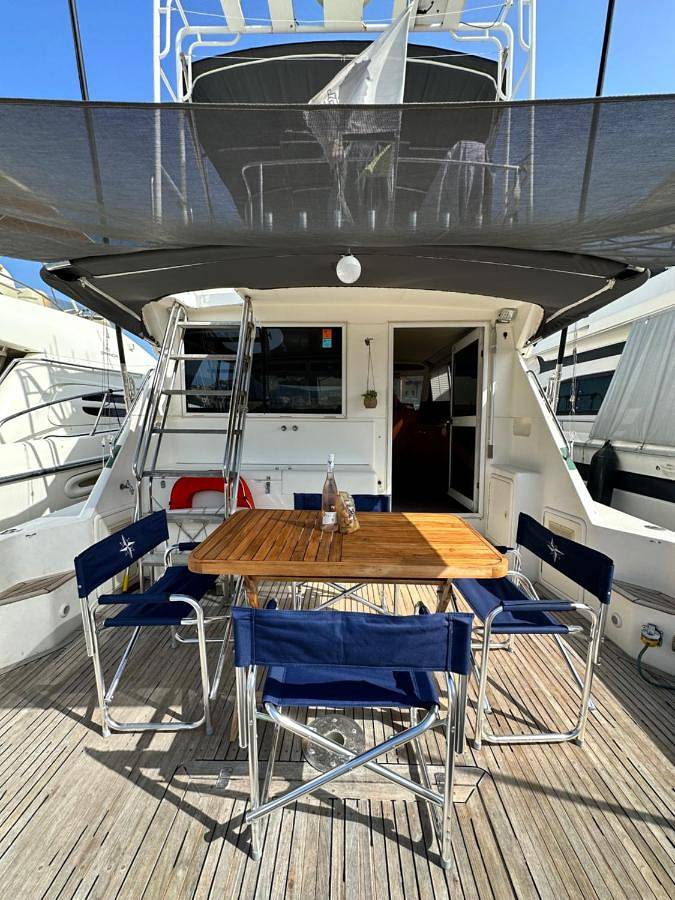 Bateau pour 4 personnes, avec terrasse en Corse - 2