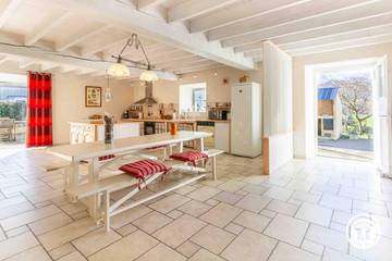 Gîte pour 4 personnes, avec terrasse ainsi que jardin et jacuzzi à Pouzac
