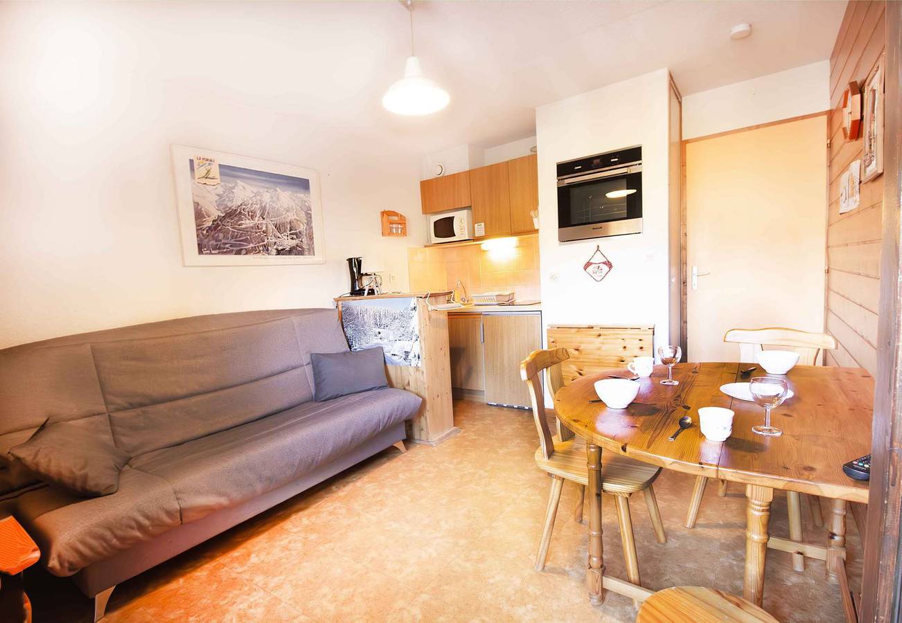 Gehele studio, Studio in a quiet residence, view on the Vanoise National Park in La Norma, Villarodin-Bourget