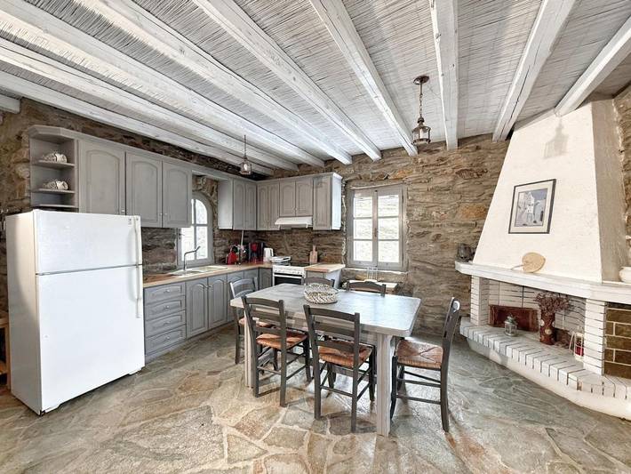 Gîte pour 4 personnes, avec vue et jardin dans Kea - 4