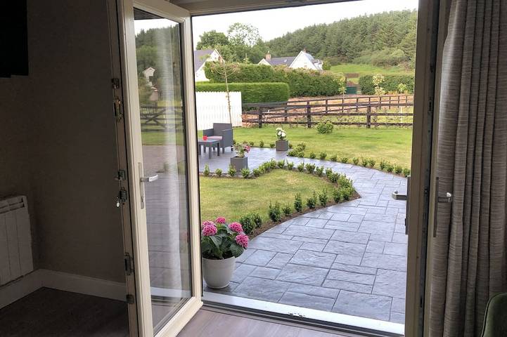 Lodge for 4 people, with garden in County Tipperary