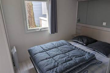 Camping pour 8 Personnes dans Saint-Julien-en-Born, Région de Dax, Photo 1