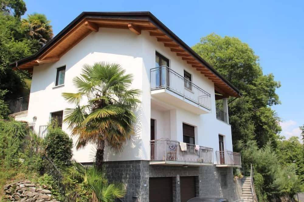 Ganze Wohnung, Ferienwohnung Lucina in Oggebbio Gemeinde, Lago Maggiore (Piemont)