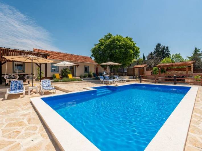 Ferienhaus für 10 Personen, mit Terrasse