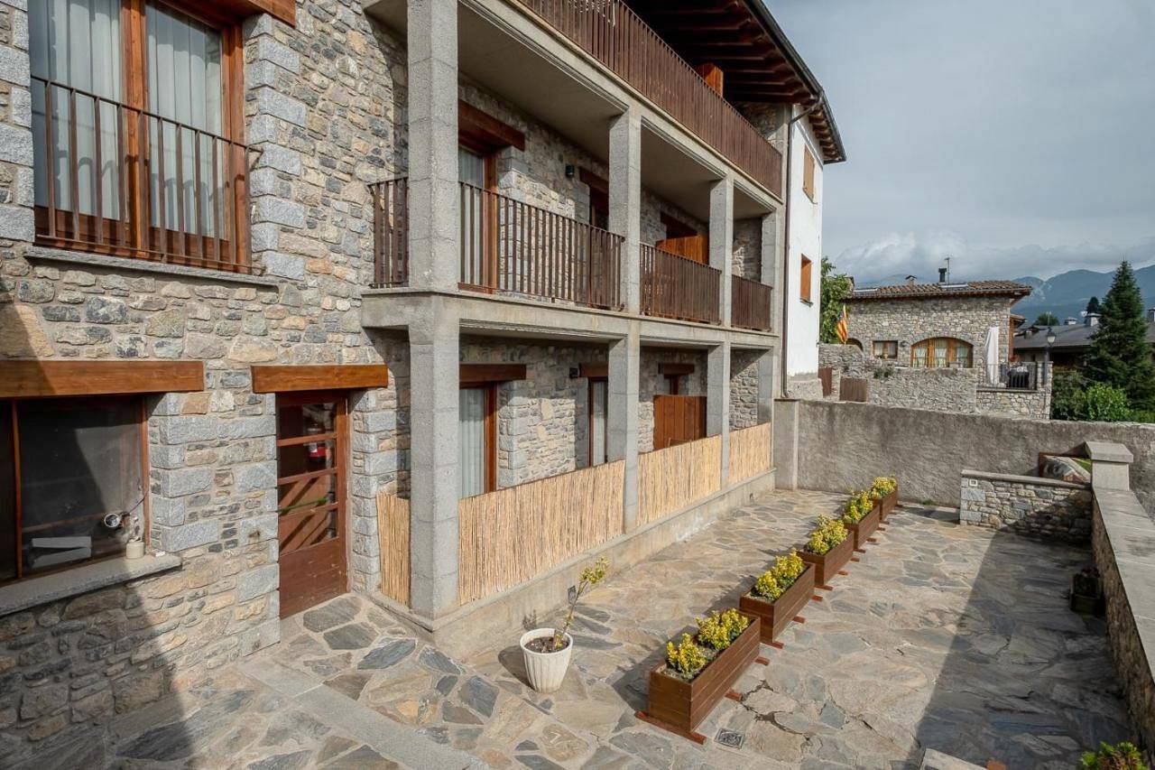 Aparthotel Bellver in Bellver de Cerdaña, Pirineo Catalan