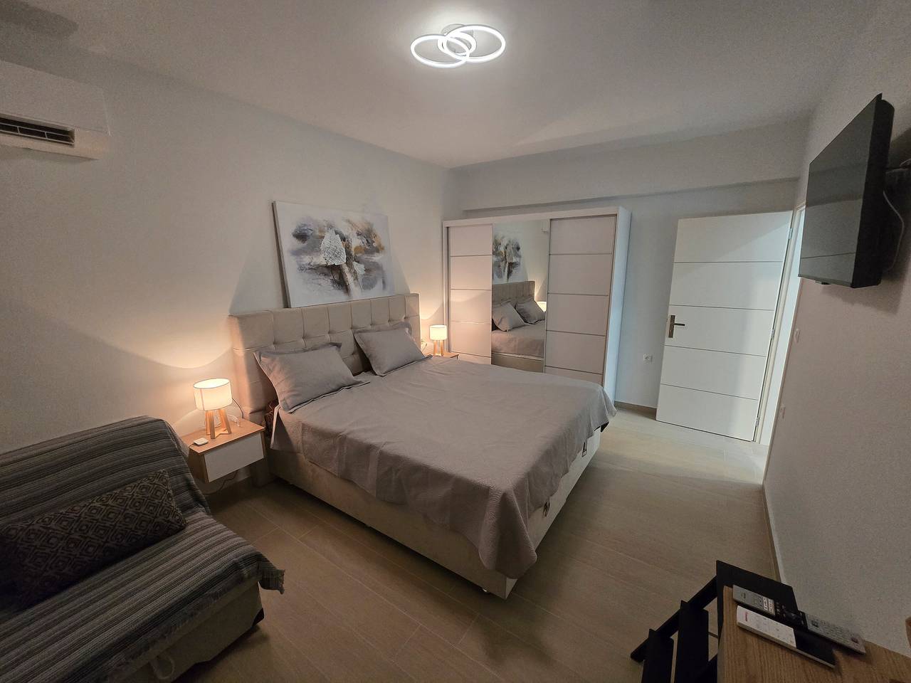 Ganze Wohnung, Apartment 'Preveza Lux and Comfort Suites' mit Balkon, Wlan und Klimaanlage in Preveza, Preveza Regionalbezirk