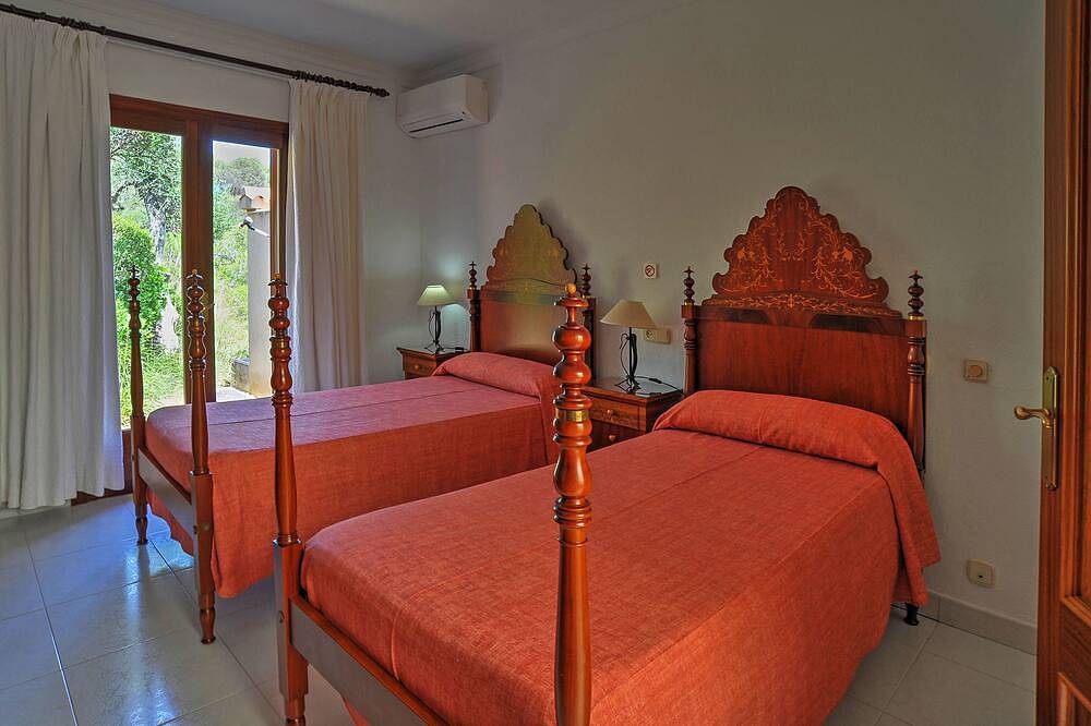 Country house with pool for 6 people in Mallorca in s'Horta, Felanitx