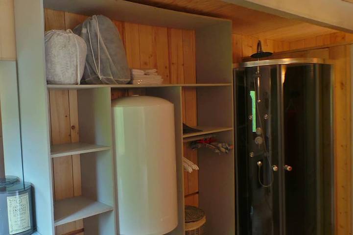 Gîte pour 4 personnes, avec jardin ainsi que jacuzzi et terrasse à Colleville - 3