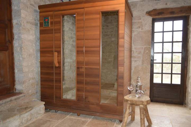 Location de vacances pour 4 personnes, avec piscine et sauna ainsi que jardin et vue, animaux acceptés à Bouloc - 3