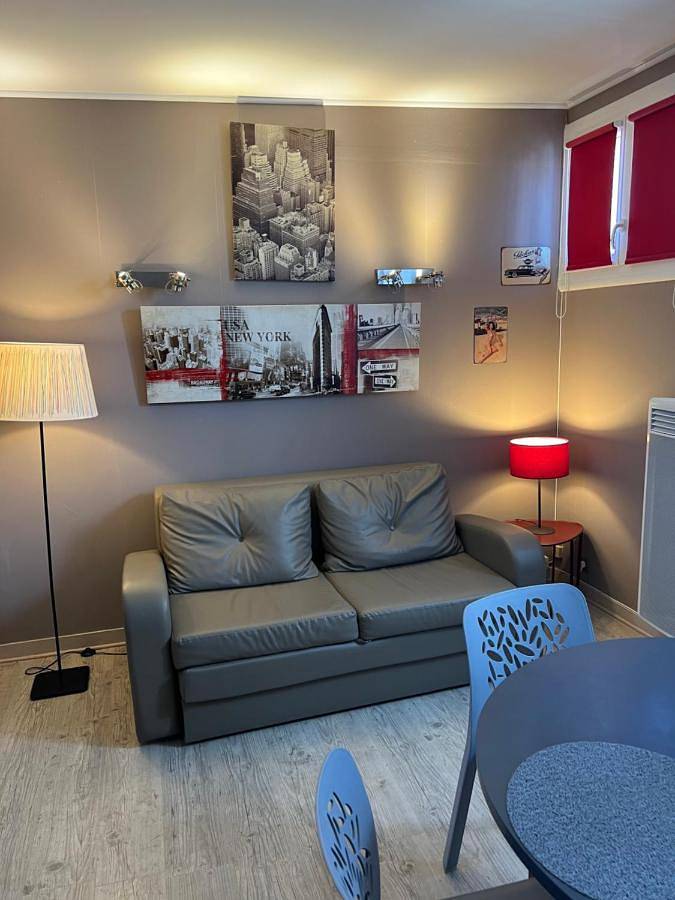 Gîte pour 2 personnes dans Office de Tourisme de Saint Palais sur Mer - 3