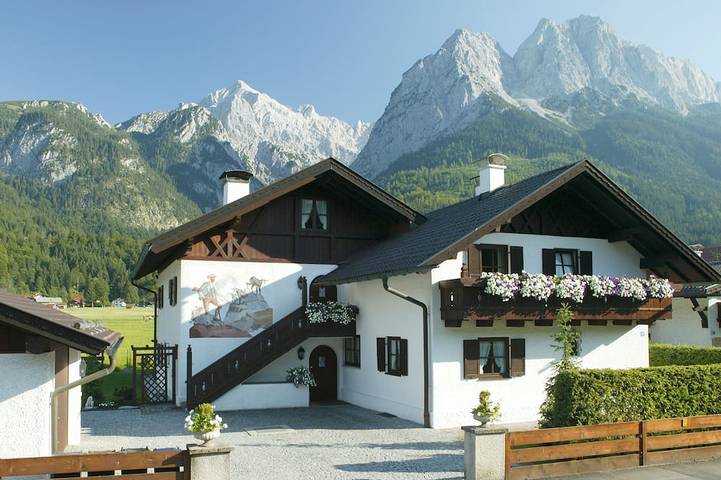 Ferienwohnung für 2 Personen, mit Whirlpool am Eibsee