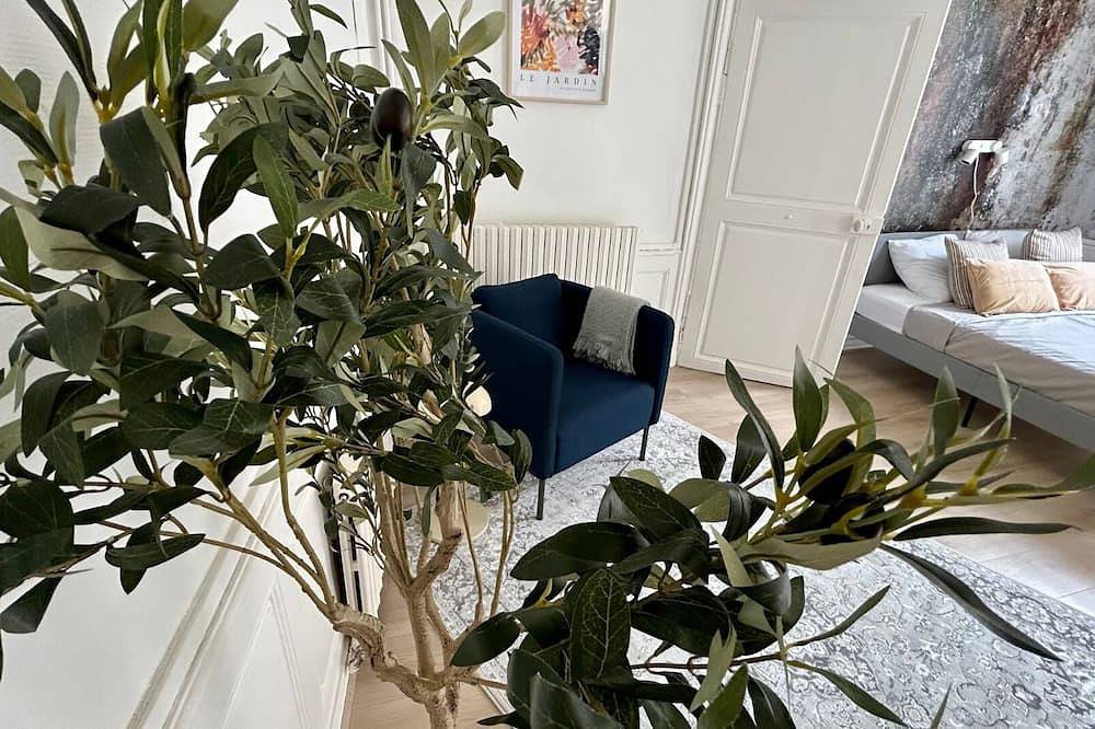 Geheel appartement, L'authentique in Autun, Autun en omgeving