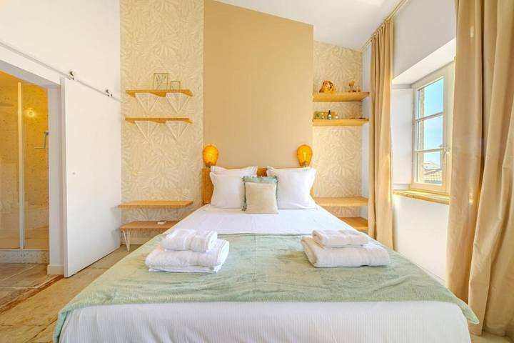 Gîte pour 9 personnes, avec terrasse dans Gare De Montpellier Saint Roch - 4