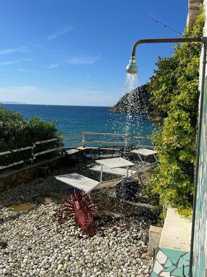 Ferienhaus für 6 Personen, mit Terrasse und Garten sowie Ausblick in Biodola - 4