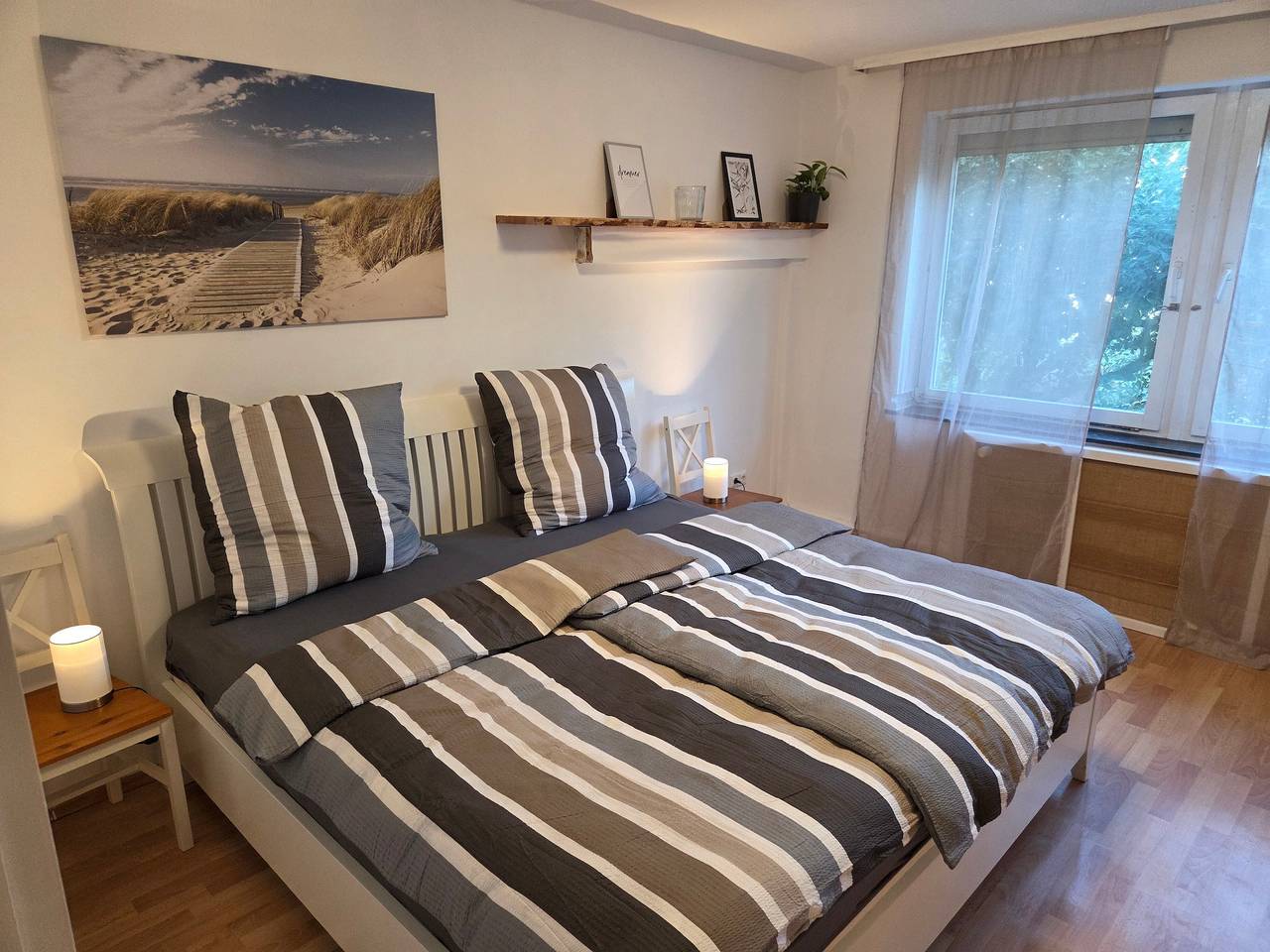 Ganze Wohnung, Apartment „Blauer Blick“ mit privater Terrasse im eingezäunten Garten in Kieler Förde, Laboe