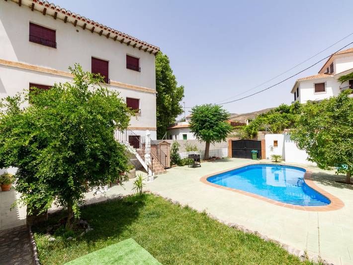 Casa rural para 16 personas, con Terraza además de Jardín y Piscina en Valle de Lecrín - 2