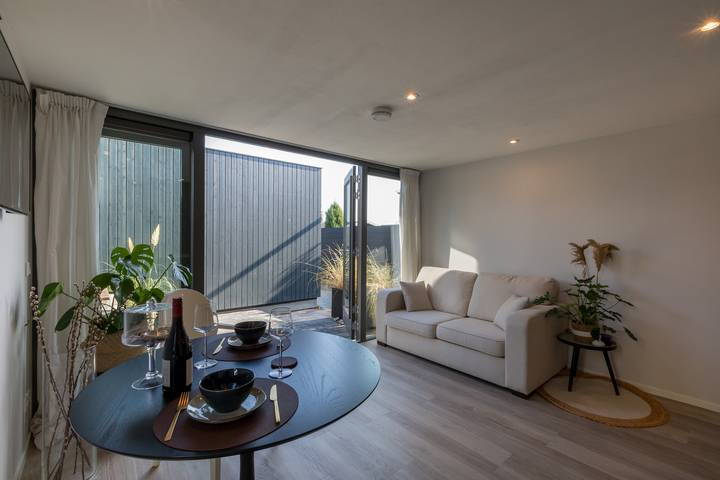 Ferienhaus für 2 Personen, mit Balkon/Terrasse und Terrasse sowie Garten in Zeeland