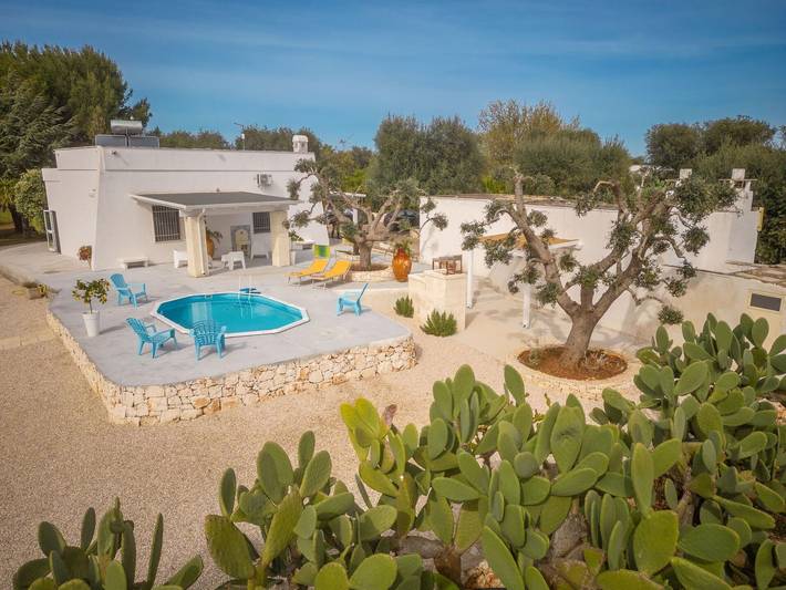 Villa per 4 persone, con piscina in Carovigno