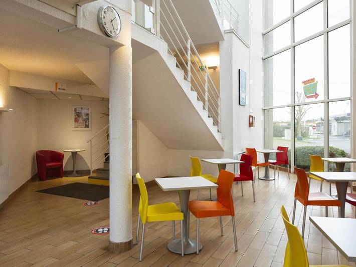 Hôtel pour 4 personnes à Tinqueux - 2