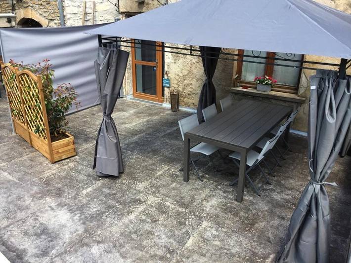 Location de vacances pour 5 personnes, avec jardin et terrasse à Ornans - 4