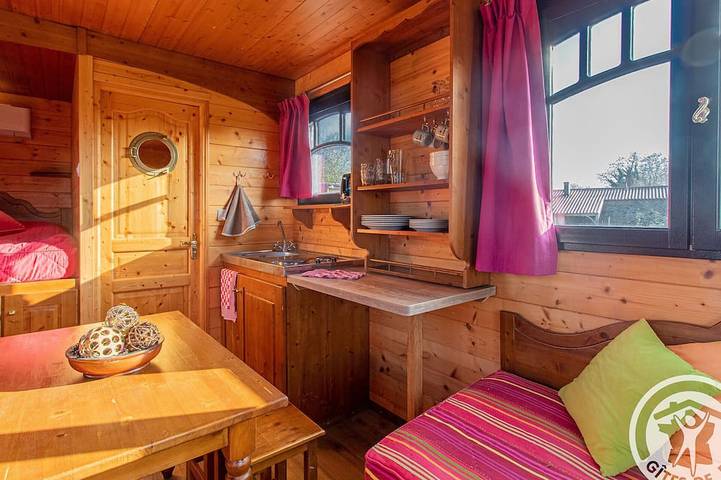 Gîte pour 4 personnes, avec terrasse et piscine dans Lys-Haut-Layon - 4