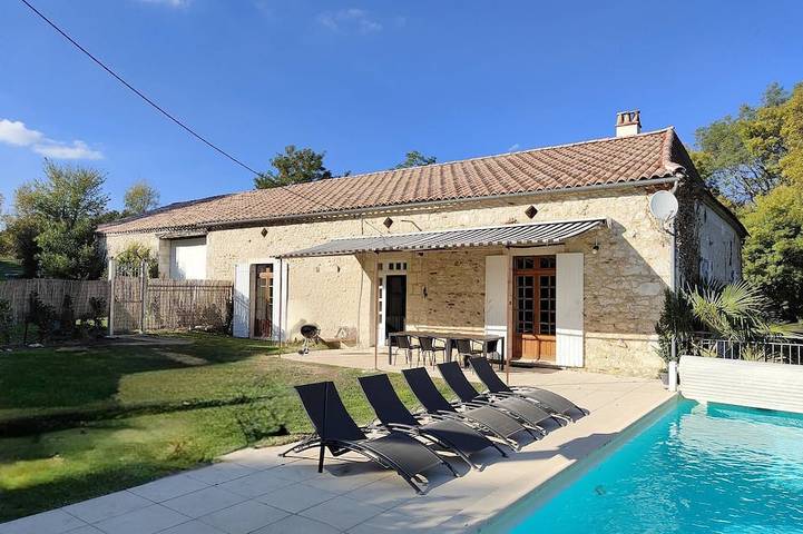 Location de vacances pour 6 personnes, avec terrasse et jardin, animaux acceptés à Sigoulès