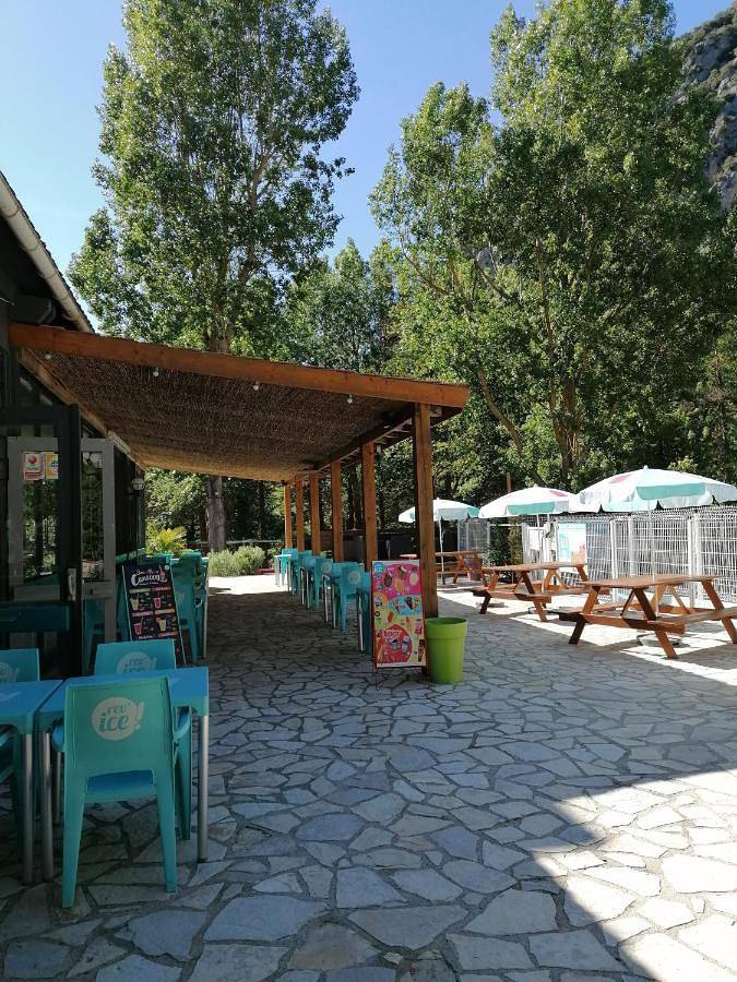 Location de vacances pour 2 personnes, avec piscine ainsi que jardin et terrasse à Axat - 3