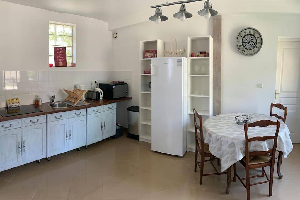 Appartement entier, Petite maison à la campagne in Cressonsacq, Oise