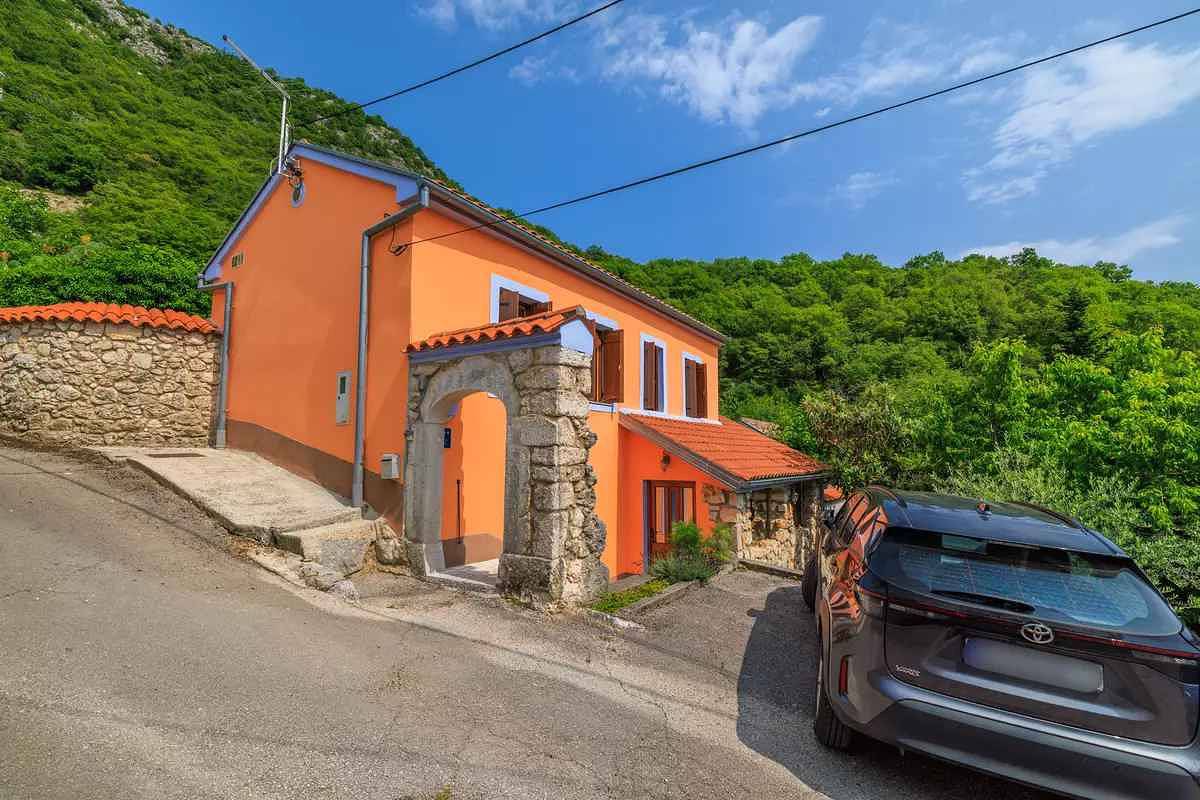Ferienhaus mit Pool und Klimaanlage in Grizane, Primorje-Gorski Kotar
