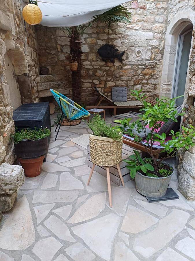 Double Room with Garden View in Aramon, Région de Nîmes