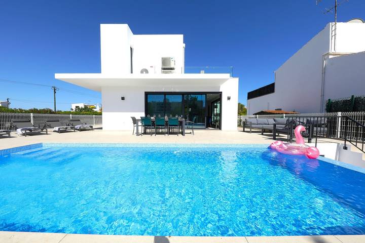 Casa rural para 6 personas, con Balcón y Terraza además de Jardín y Piscina en Tavira