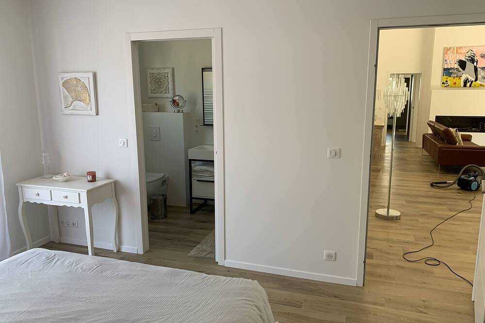 200m2-Villa Moderne avec piscine-spa, parc boisé, à 5mn centre Biarritz et plage in Anglet, Région de Bayonne