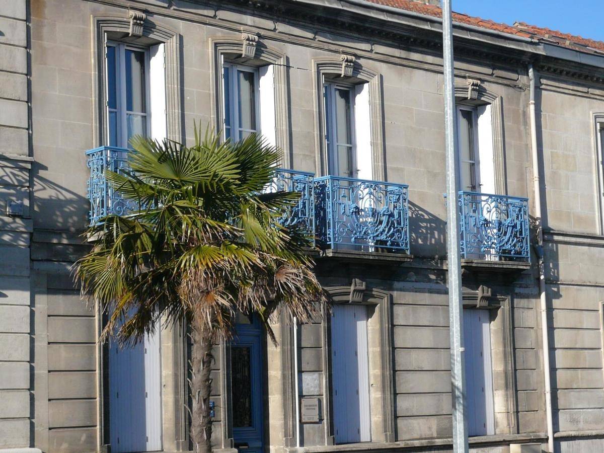 Appartement entier, One-Bedroom Apartment in Rochefort, Région de Rochefort