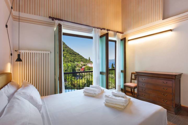 Ferienhaus für 10 Personen, mit Seeblick und Garten sowie Terrasse, mit Haustier in Garda - 3