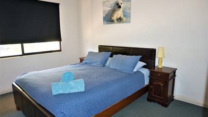 Holiday Home for 6 People in Exmouth, Western Australia, Photo 2