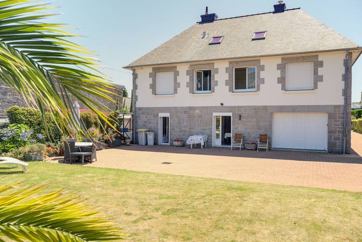 Location de vacances pour 4 personnes, avec jardin à Cancale