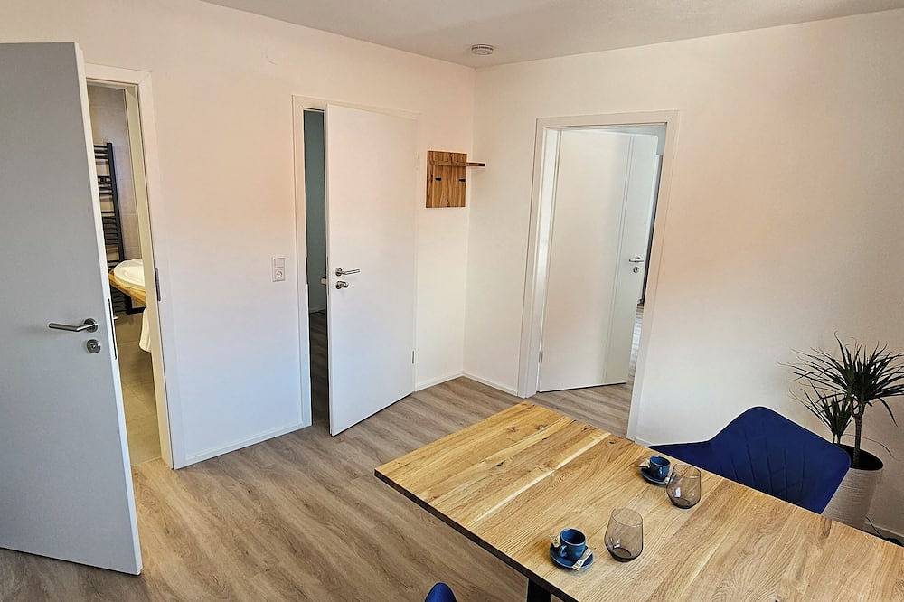 Ganze Wohnung, Elodia Luxus Apartment - Wlan, Smart Tv, Terrasse, Küche, Handtücher in Heidenheim, Stuttgart Region