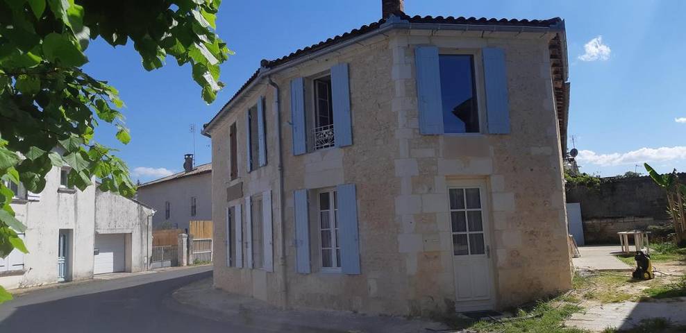 Location de vacances pour 6 personnes, avec Vue à Mosnac