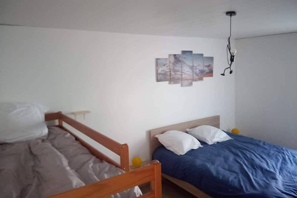 Appartement entier, Sainte Julitte 6 personnes in La Rixouse, Parc naturel régional du Haut-Jura