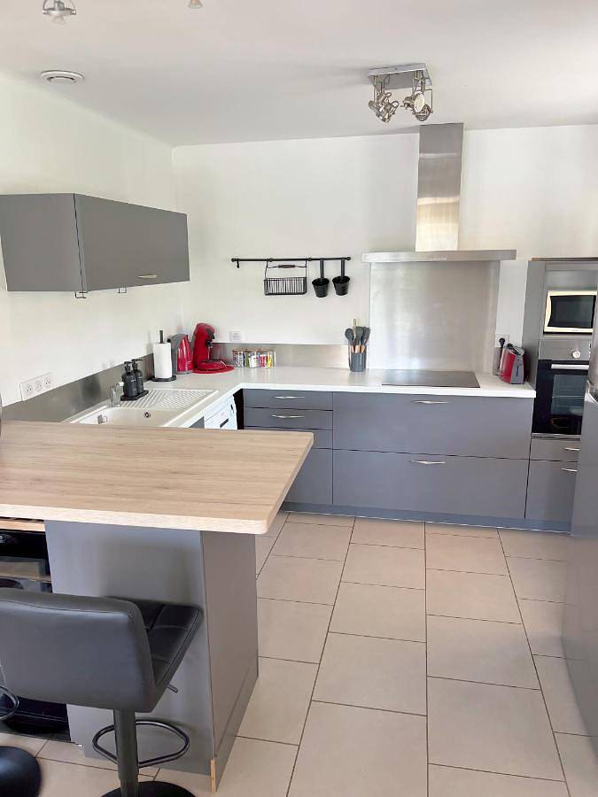 Location de vacances pour 7 personnes, avec jardin et terrasse à Chablis - 2
