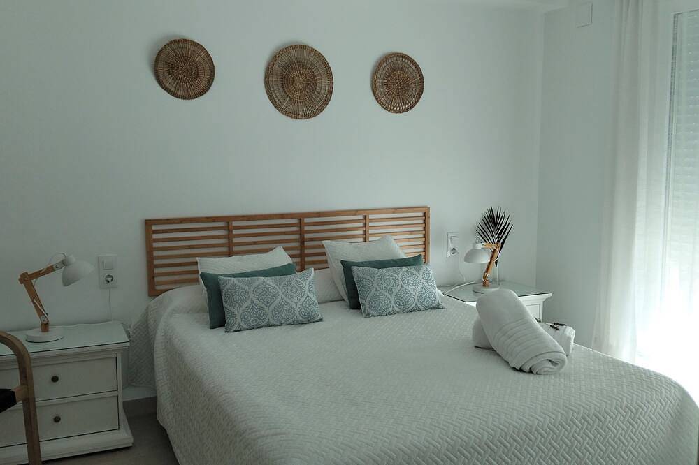 Casa con embarcadero, ideal para familias. in Playa de Gandía, Costa de Valencia