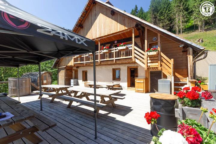 Gîte pour 8 personnes, avec sauna et terrasse à Queige - 2